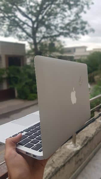 441429085-400x300.jpeg